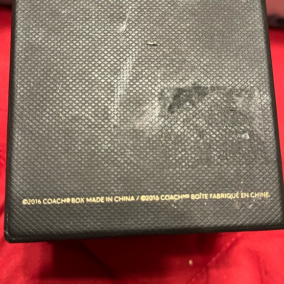 NWT in Box Coach Black Floral Resin Bangle - Picture 8 of 10